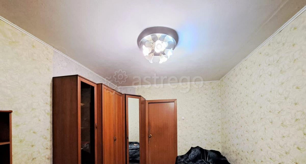 Комната, 12.2 м2, 1/9 эт. Санкт-Петербург - изображение 1