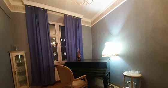 2-комн. квартира, 60 м2, 2/10 эт. Москва