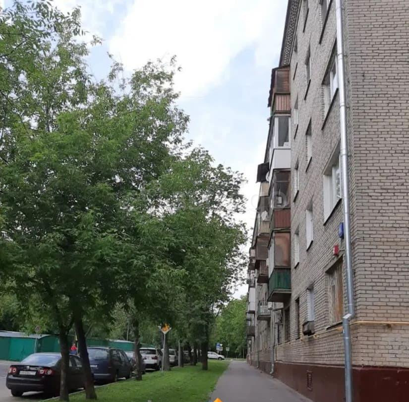 Комната, 28.2 м2, 2/5 эт. Москва - изображение 2