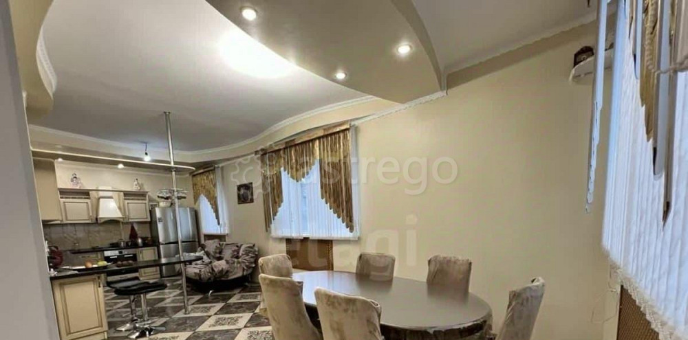 Дом, 265 м2, 5.8 сотки, 3 эт. Красноярск - изображение 1