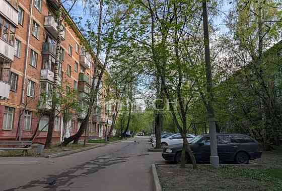 2-комн. квартира, 42 м2, 3/5 эт. Москва