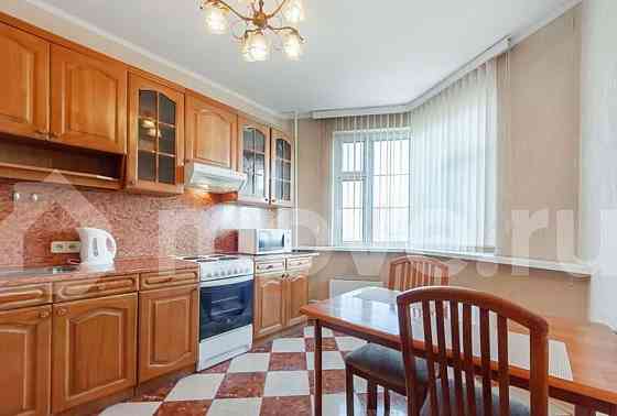 2-комн. квартира, 52 м2, 11/17 эт. Москва
