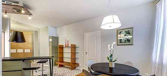 3-комн. квартира, 107 м2, 1/10 эт. Санкт-Петербург