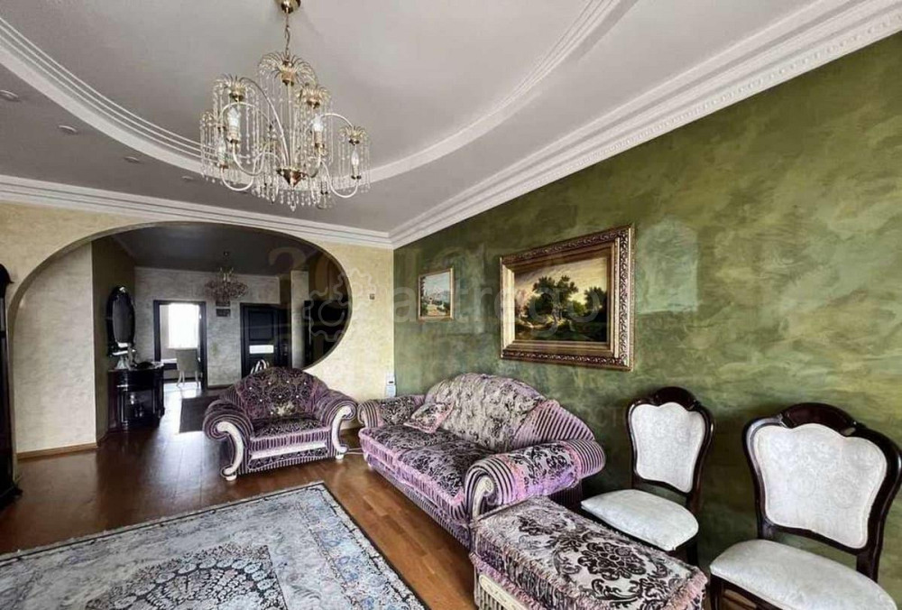4-комн. квартира, 150 м2, 9/9 эт. Белгород - изображение 1