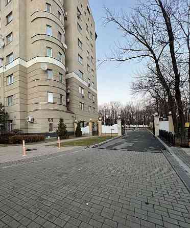 5-комн. квартира, 262.4 м2, 8/8 эт. Белгород