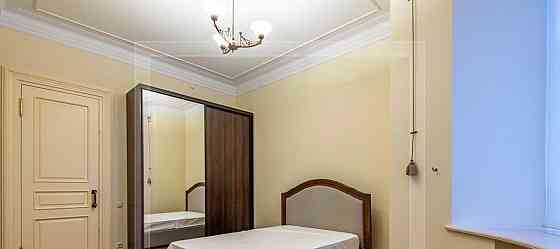 4-комн. квартира, 160 м2, 2/6 эт. Москва