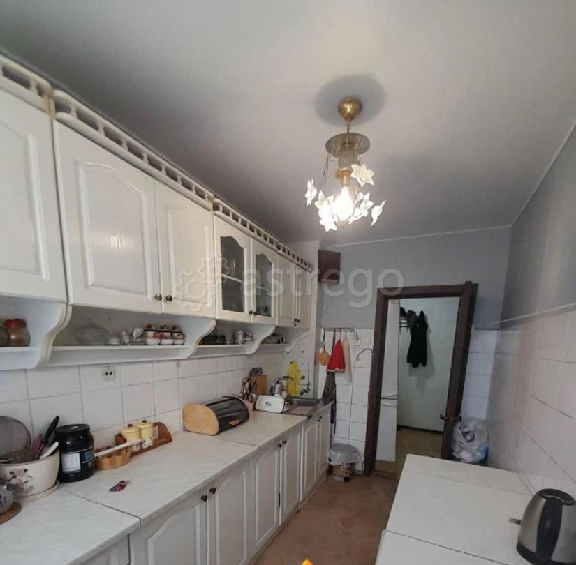 4-комн. квартира, 69 м2, 3/6 эт. Старый Оскол - изображение 1