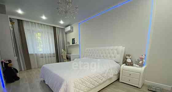 2-комн. квартира, 82.7 м2, 2/5 эт. Свободный