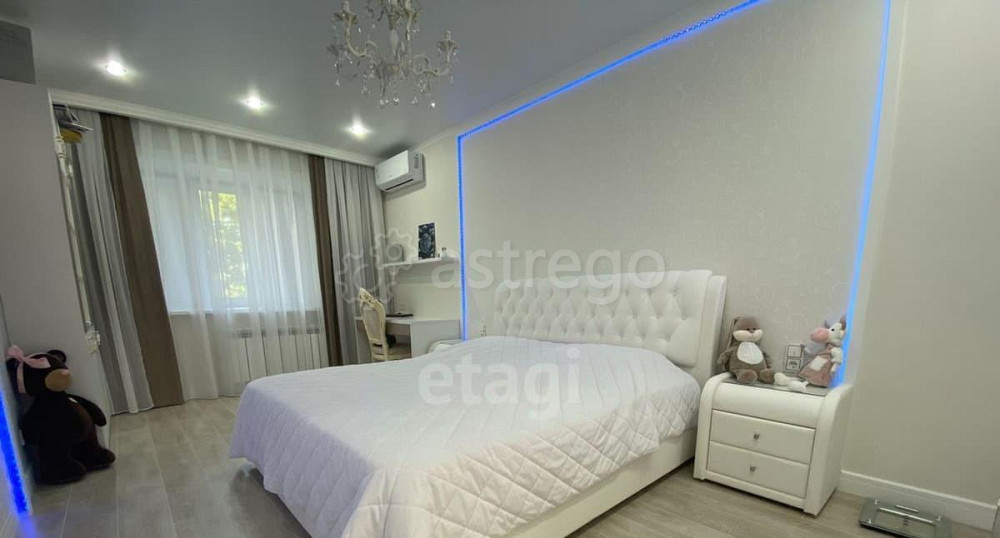 2-комн. квартира, 82.7 м2, 2/5 эт. Свободный - изображение 2