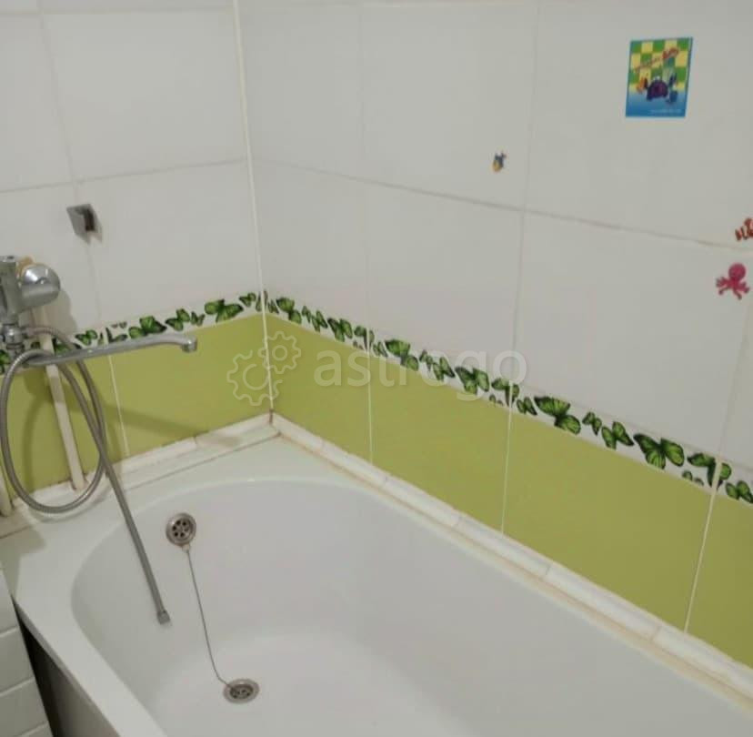 Студия, 27 м2, 4/4 эт. Красноярск - изображение 1