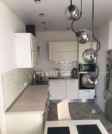 2-комн. квартира, 41 м2, 3/5 эт. Москва