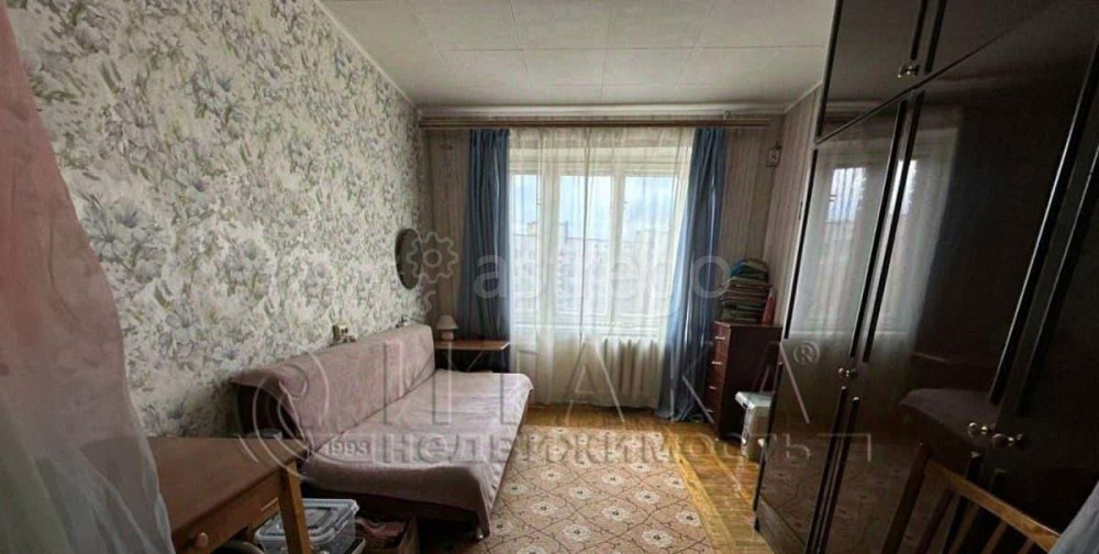 Комната, 12 м2, 7/15 эт. Санкт-Петербург - изображение 1