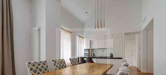 3-комн. апарт-ы, 140 м2, 5/5 эт. Москва