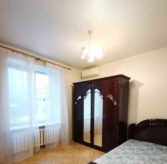 2-комн. квартира, 65 м2, 5/8 эт. Москва
