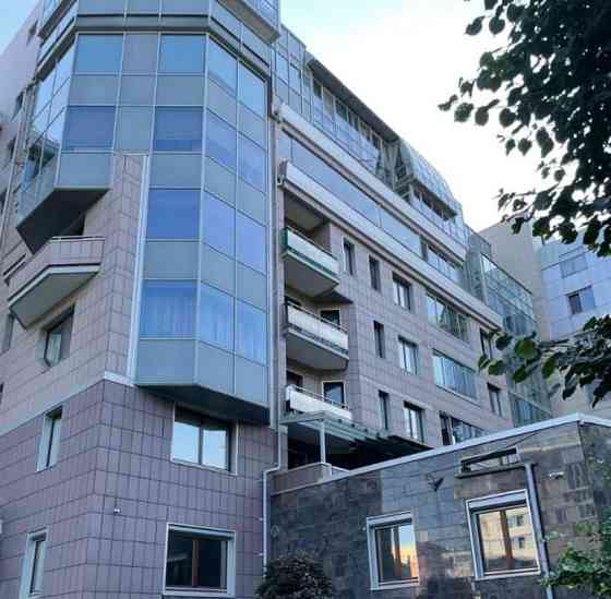 4-комн. квартира, 168.6 м2, 3/8 эт. Санкт-Петербург