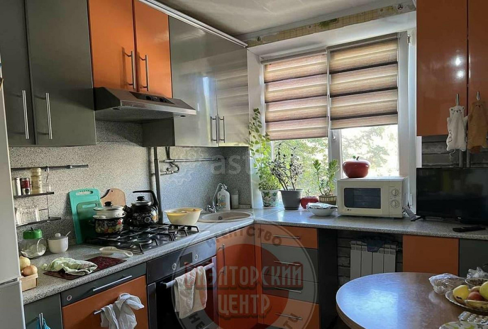 4-комн. квартира, 60.8 м2, 4/5 эт. Белгород - изображение 3