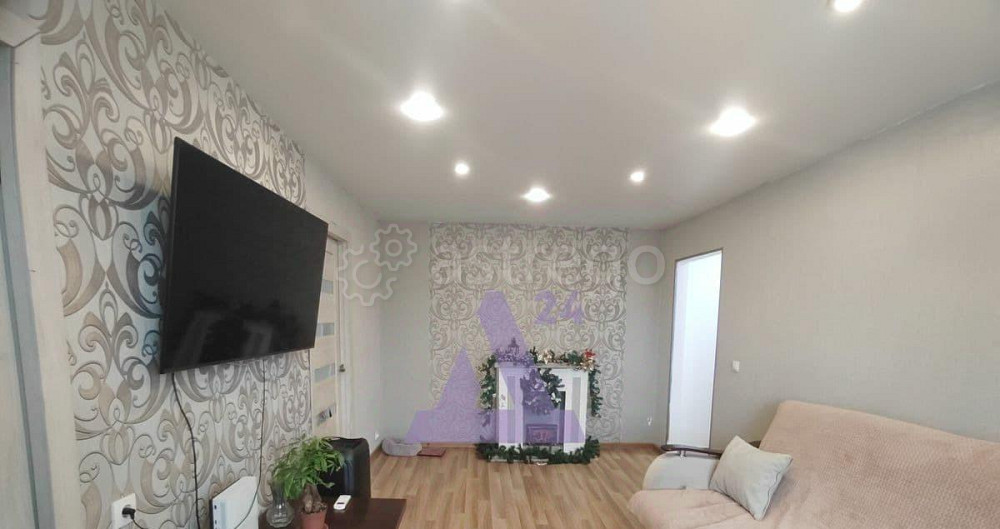 4-комн. квартира, 60.8 м2, 3/5 эт. Новоалтайск - изображение 1