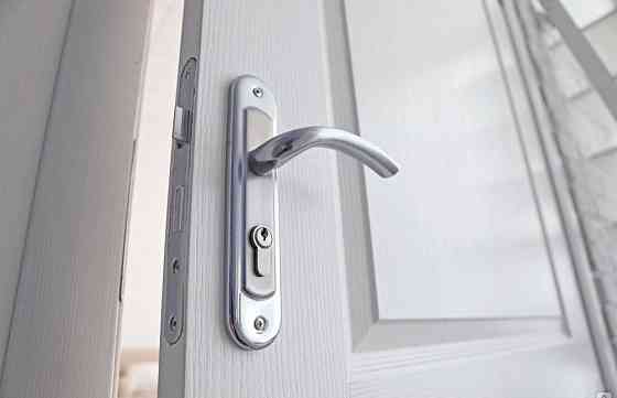 Ручки раздельные АVERS Н-0661-W белая (Финка) Пермь