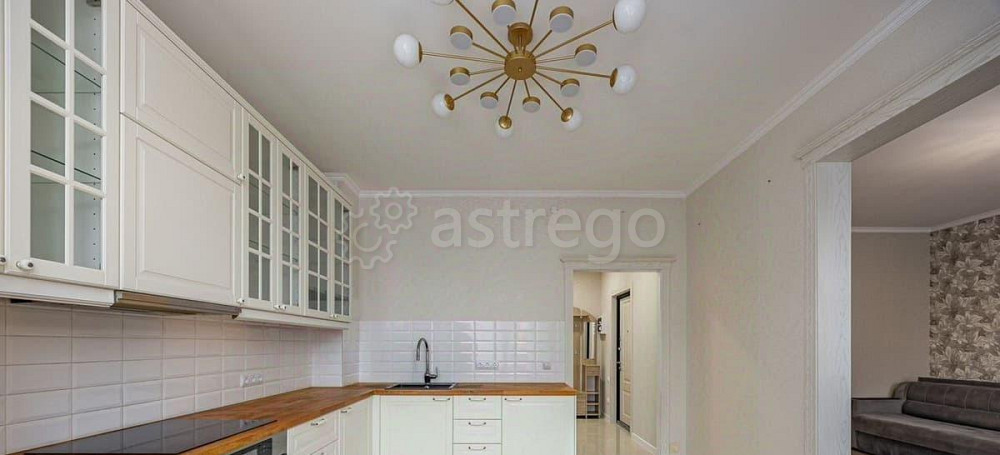 3-комн. квартира, 83 м2, 2/4 эт. Санкт-Петербург - изображение 5