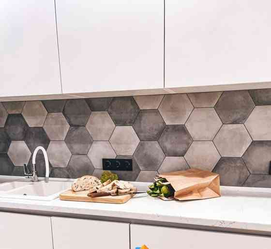 3-комн. квартира, 80 м2, 16/17 эт. Астрахань