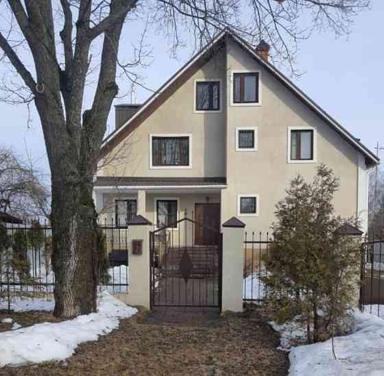 Коттедж, 350 м2, 17.5 сотки, 3 эт. Истра