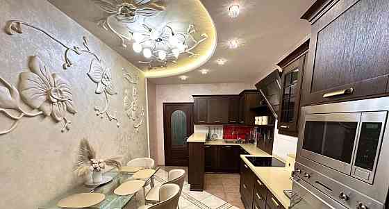 3-комн. квартира, 100.7 м2, 4/19 эт. Санкт-Петербург