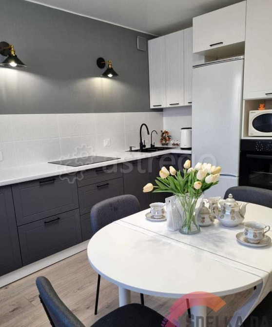 3-комн. квартира, 86 м2, 8/12 эт. Нефтекамск - изображение 1