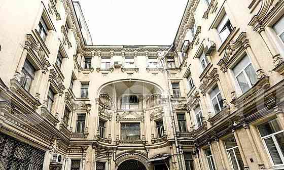 5-комн. квартира, 159.5 м2, 4/4 эт. Москва