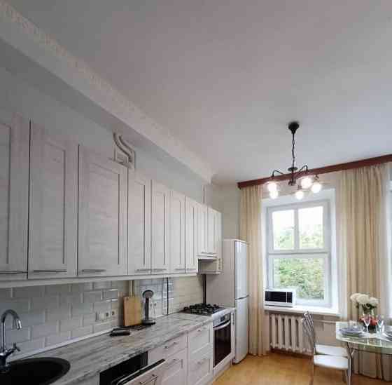 3-комн. квартира, 81 м2, 4/8 эт. Москва