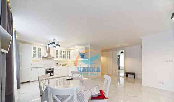 3-комн. квартира, 95 м2, 2/7 эт. Санкт-Петербург