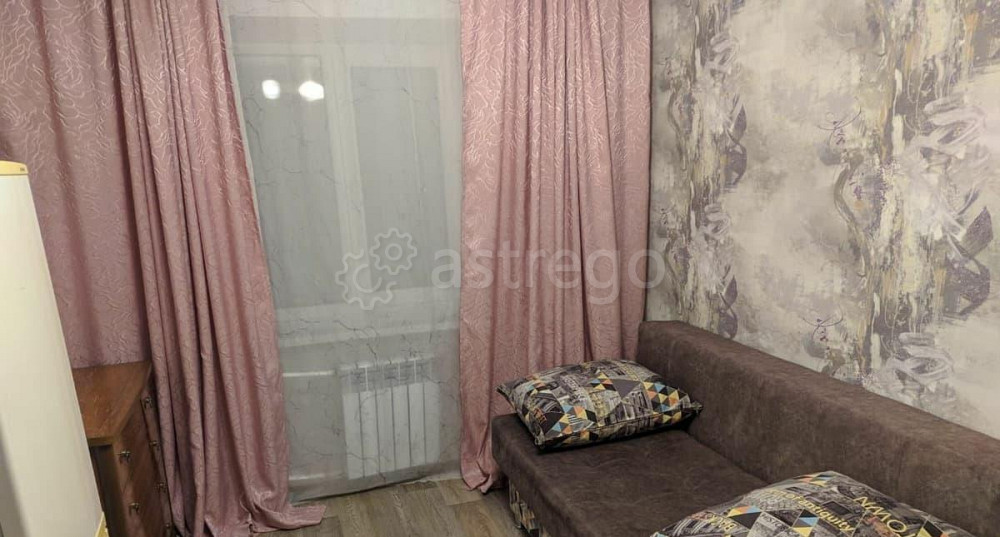 Комната, 100 м2, 3/5 эт. Барнаул - изображение 1