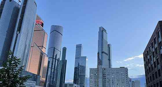 2-комн. квартира, 60 м2, 1/19 эт. Москва