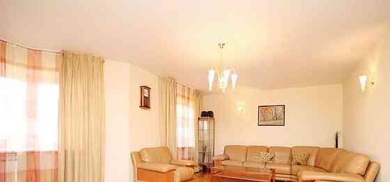 4-комн. квартира, 160 м2, 11/17 эт. Москва