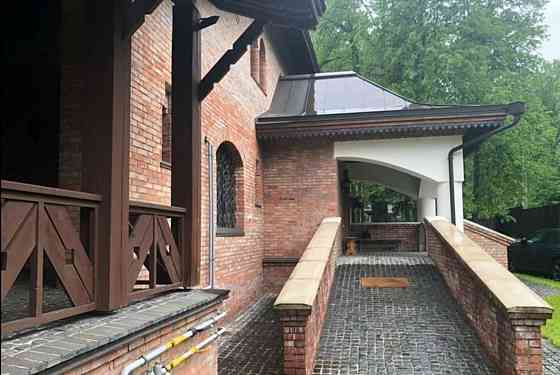 Коттедж, 1100 м2, 0.7 га, 3 эт. Чехов