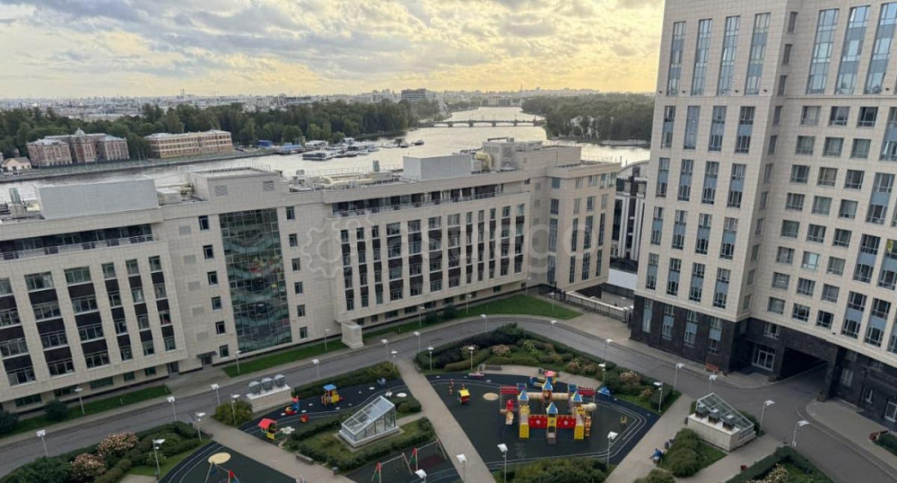 4-комн. квартира, 153 м2, 13/17 эт. Санкт-Петербург - изображение 4