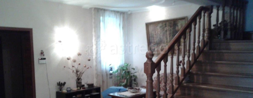 Коттедж, 340 м2, 11 соток, 2 эт. Рубцовск - изображение 2