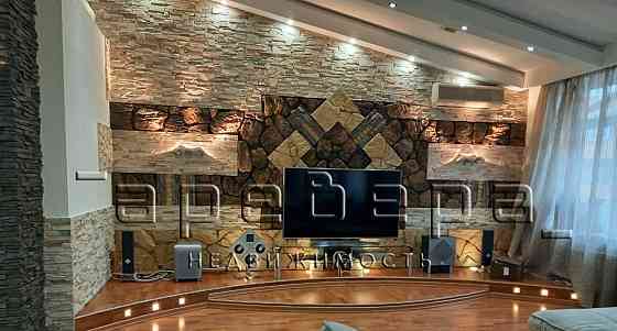 5-комн. квартира, 300 м2, 5/6 эт. Красноярск