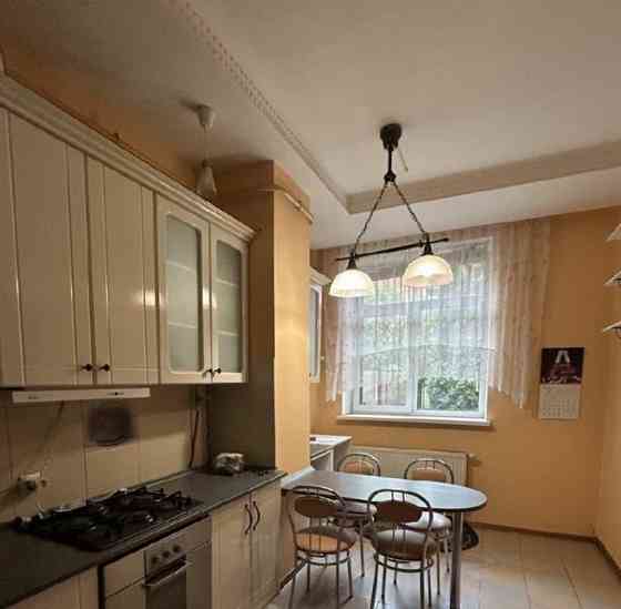 5-комн. квартира, 203.2 м2, 1/3 эт. Лобня