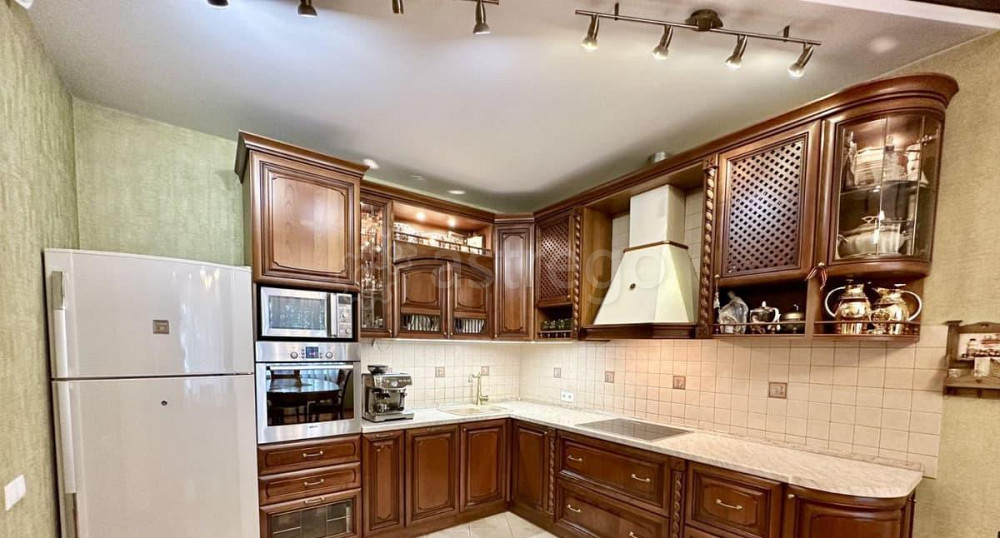 Коттедж, 202 м2, 9.06 сотки, 3 эт. Барнаул - изображение 5