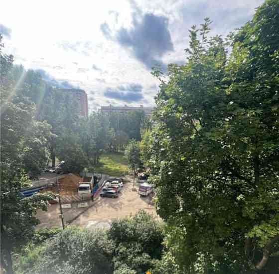 Комната, 20.3 м2, 5/5 эт. Москва