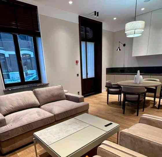 3-комн. квартира, 85 м2, 1/4 эт. Москва