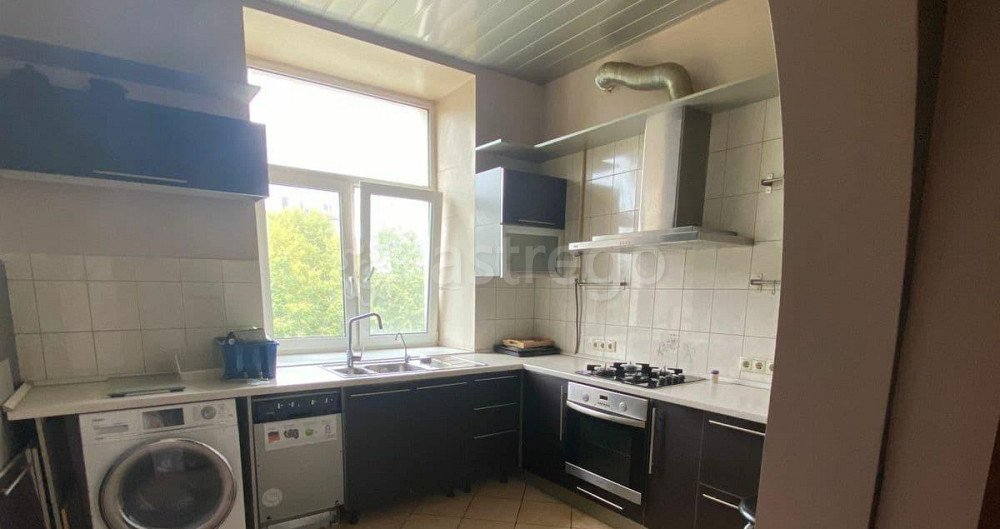 4-комн. квартира, 98 м2, 5/5 эт. Москва - изображение 1