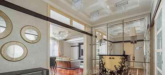 4-комн. квартира, 160 м2, 3/9 эт. Москва