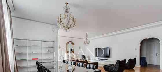 4-комн. квартира, 340 м2, 2/8 эт. Москва
