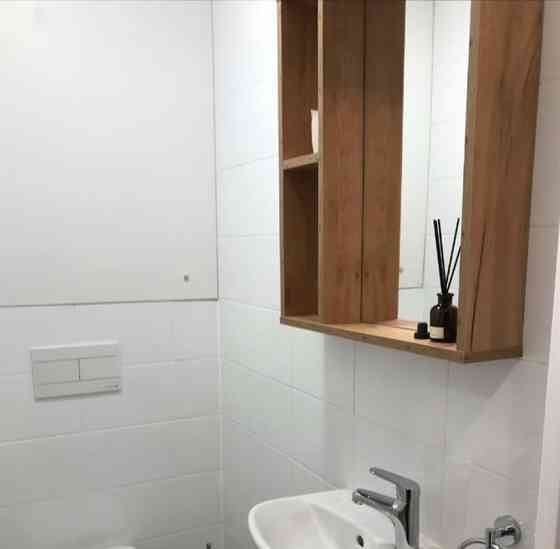 2-комн. квартира, 53 м2, 15/33 эт. Москва
