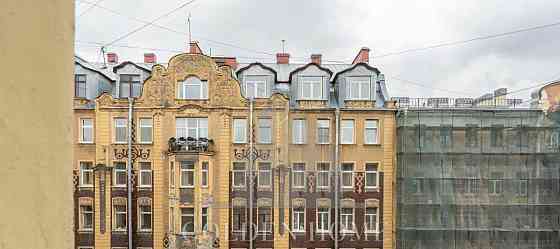 4-комн. квартира, 150 м2, 4/5 эт. Санкт-Петербург