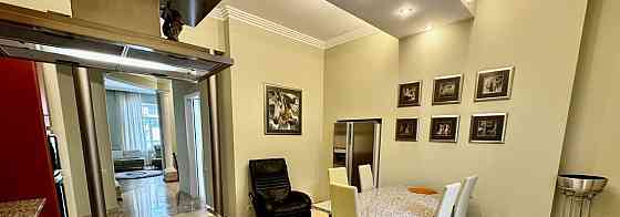 4-комн. квартира, 180 м2, 2/6 эт. Москва