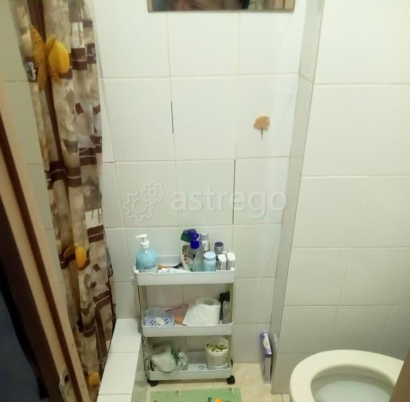 Комната, 12 м2, 1/5 эт. Красноярск - изображение 1