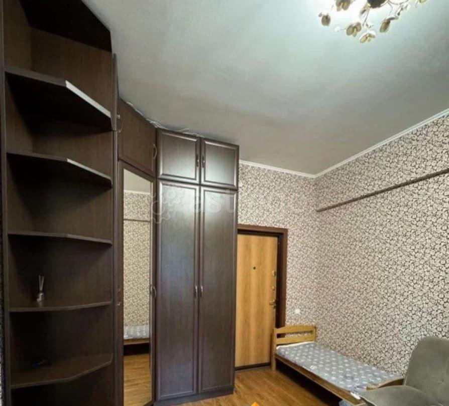 Комната, 98 м2, 2/5 эт. Москва - изображение 1