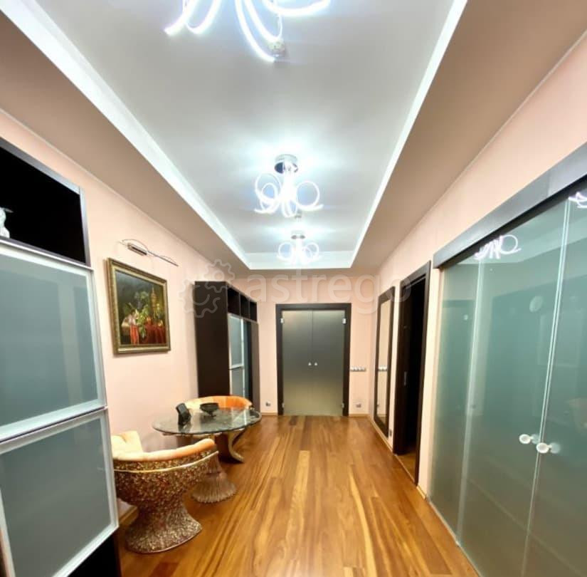 4-комн. квартира, 200 м2, 4/8 эт. Санкт-Петербург - изображение 5